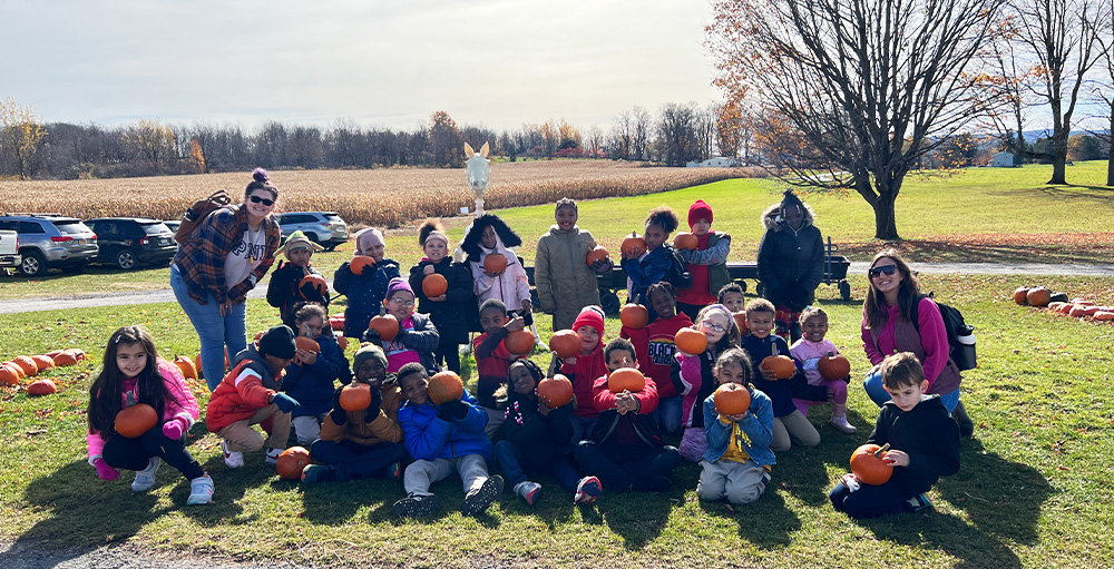 UAS Elementary School 2nd Graders go to Pumpkin Junction