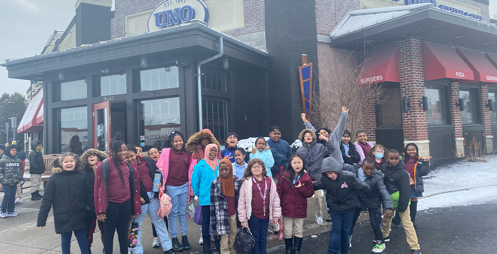 Utica Academy of Science 3rd Graders go on Field Trip to Uno Pizzeria